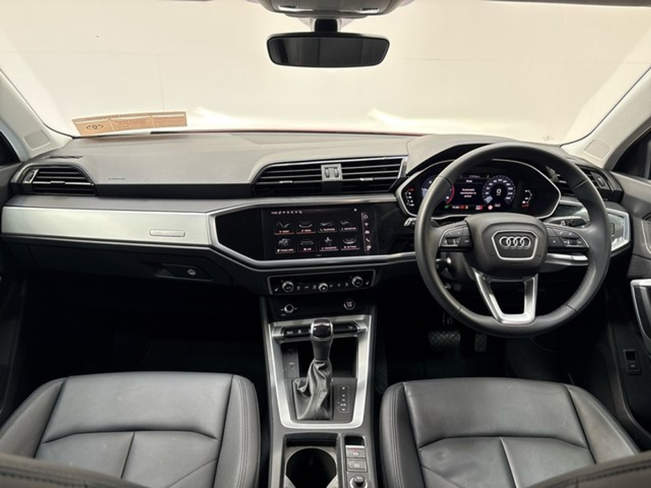 2025 Audi Q3 - image 8