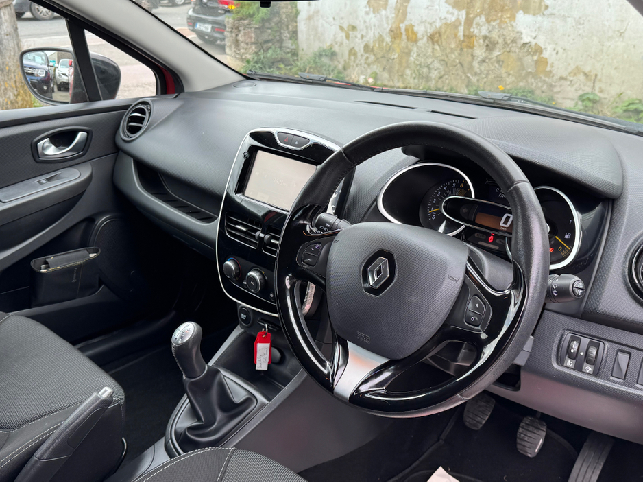 2016 Renault Clio - image 10