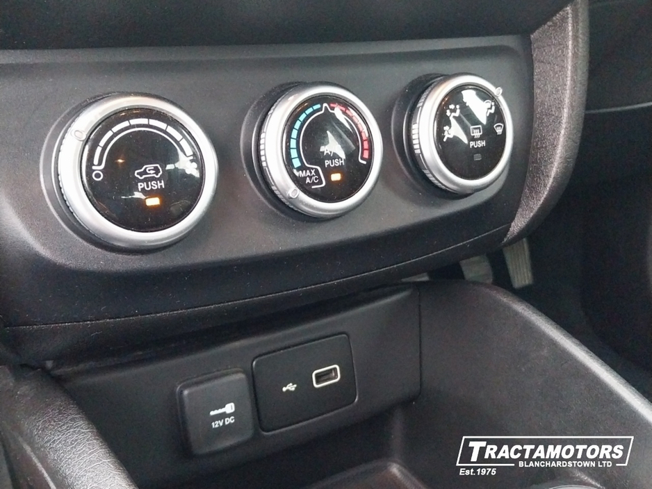 2023 Fiat Tipo - image 14