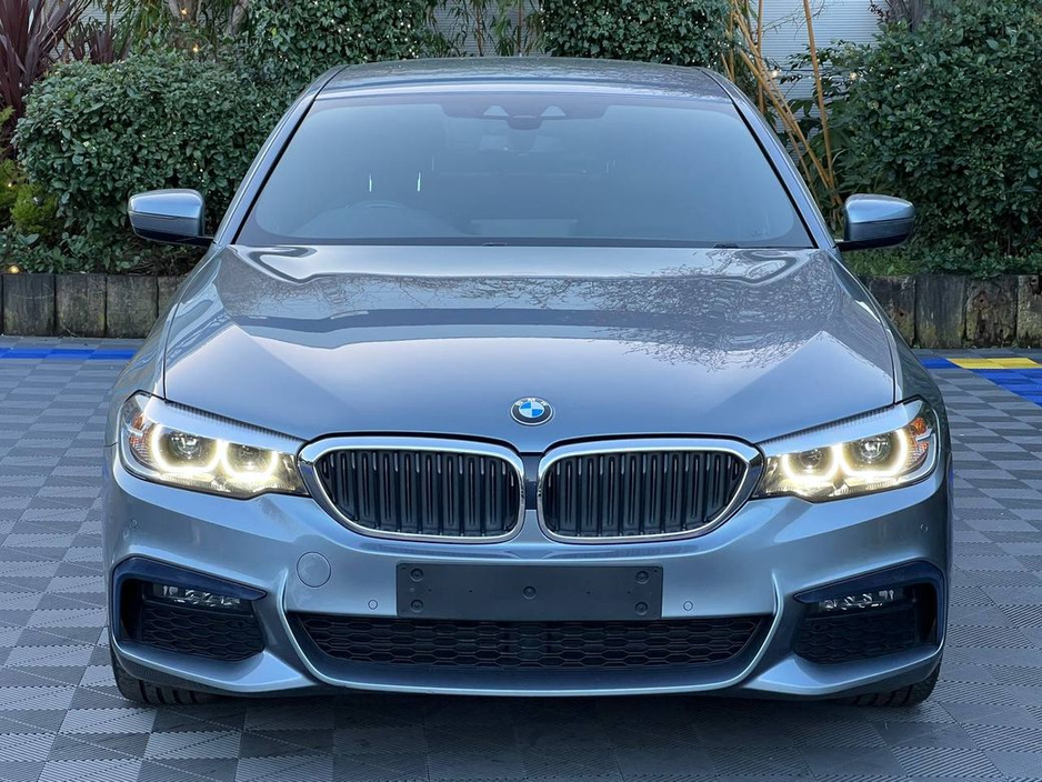2019 BMW 5 Series - image 14