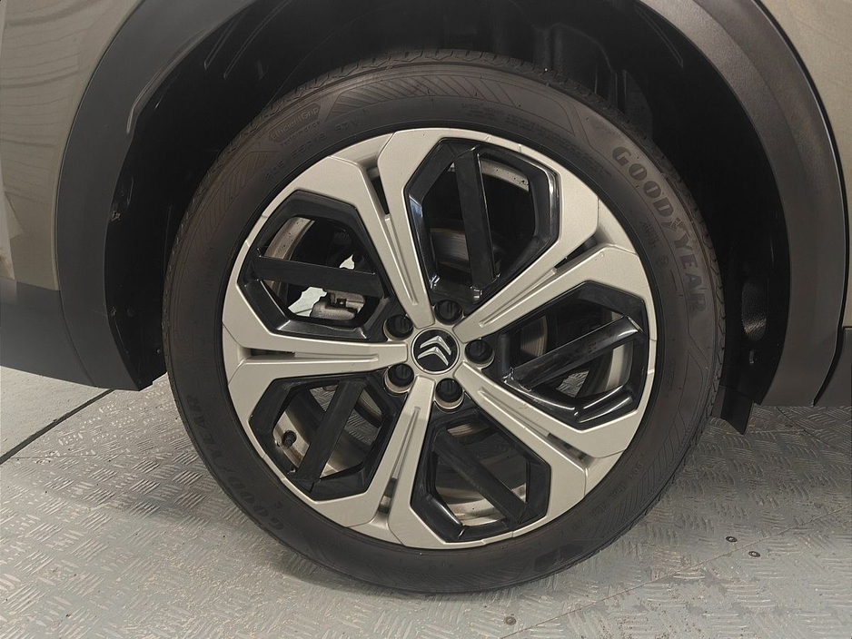 2024 Citroen C5X - image 9