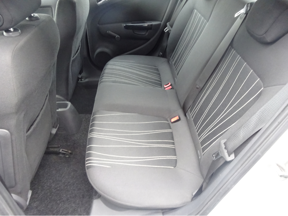 2010 Opel Corsa - image 17