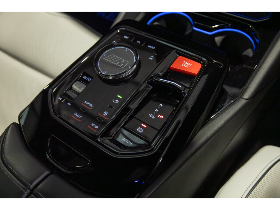 2025 BMW M5  €129,950