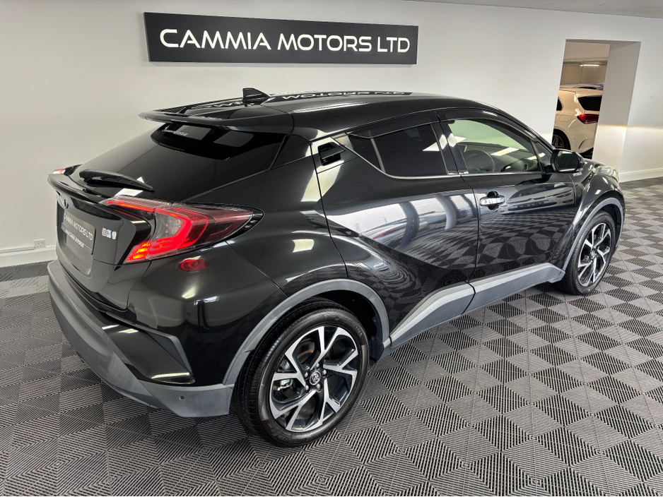 2018 Toyota C-HR - image 3