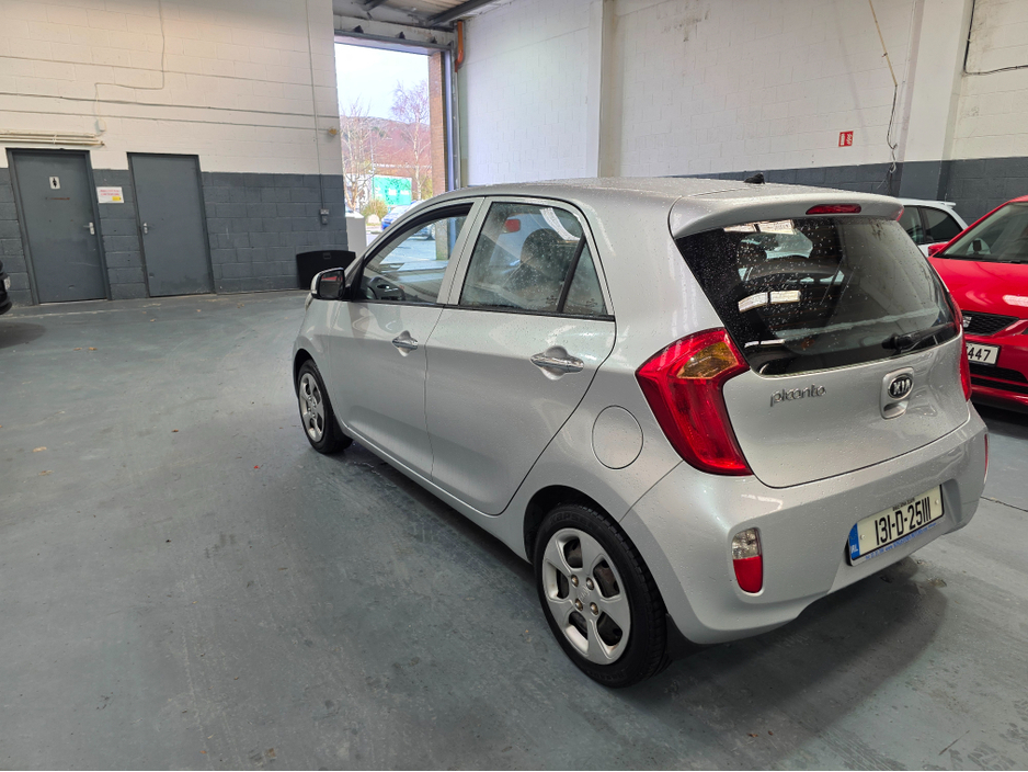 2013 Kia Picanto - image 4