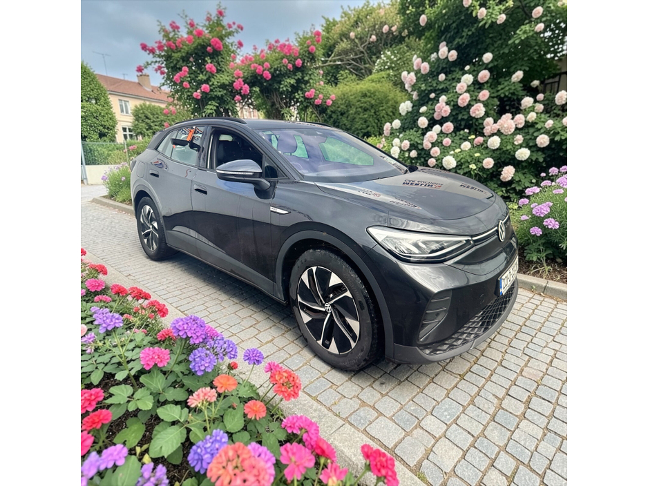 2022 Volkswagen ID.4 - image 4