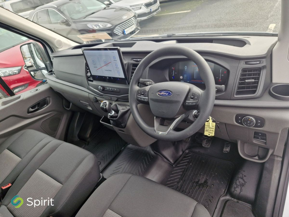 2025 Ford Transit - image 4