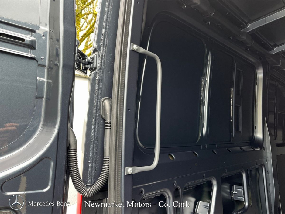 2026 Mercedes-Benz Sprinter - image 17