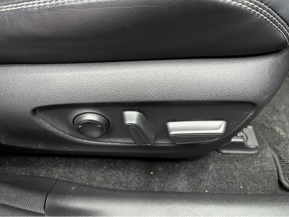 2020 Toyota Rav4 €30950! 2020 TOYOTA RAV4 HYBRID G 2.5 AUTOMATIC / CRUISE CONTROL / REVERSE CAMERA / ELECTRIC MEMORY & HEATED SEATS / HEATED STEERING WHEEL €30,950