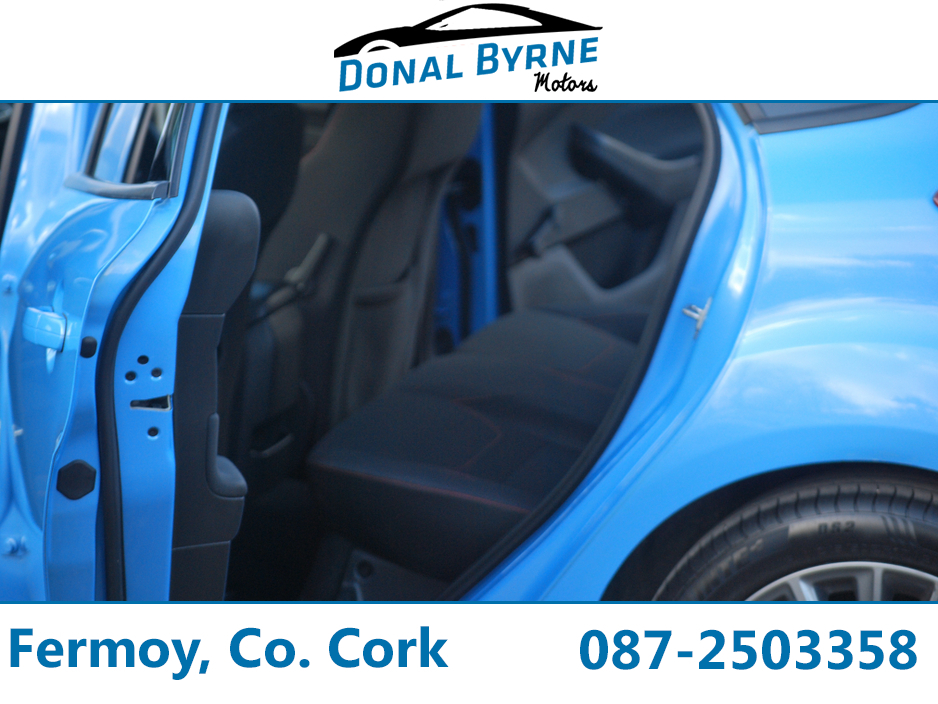 2018 Ford Focus - image 6