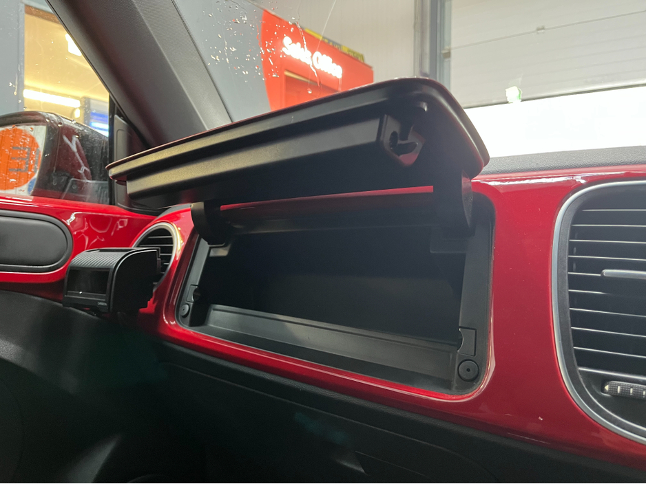 2018 Volkswagen Beetle €14950 2018 VOLKSWAGEN BEETLE BLACK STYLE 1.2 AUTOMATIC €14,950