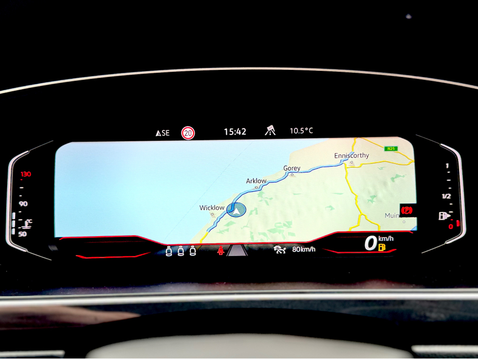 2023 Volkswagen Tiguan - image 13