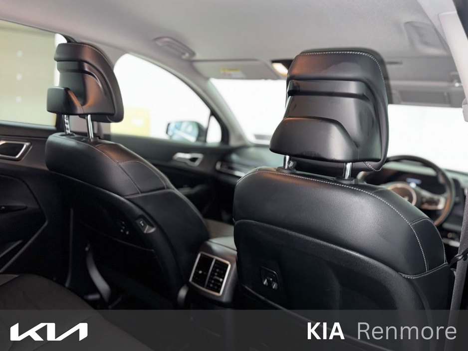 2023 Kia Sportage - image 7