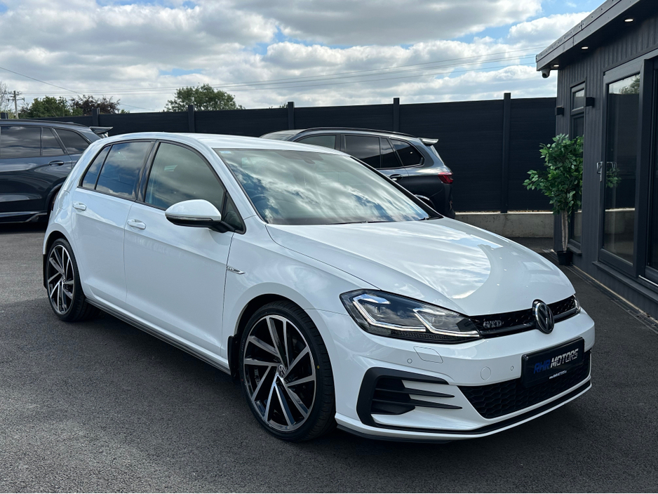 2017 Volkswagen Golf GTD 184PS 5DR AUTO €21,750