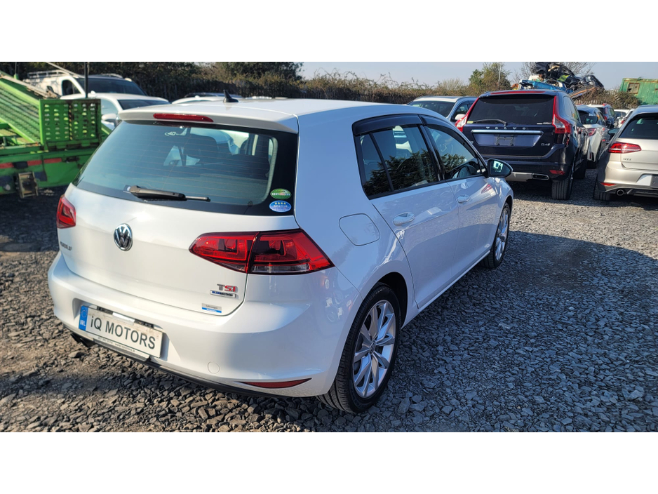 2014 Volkswagen Golf - image 6