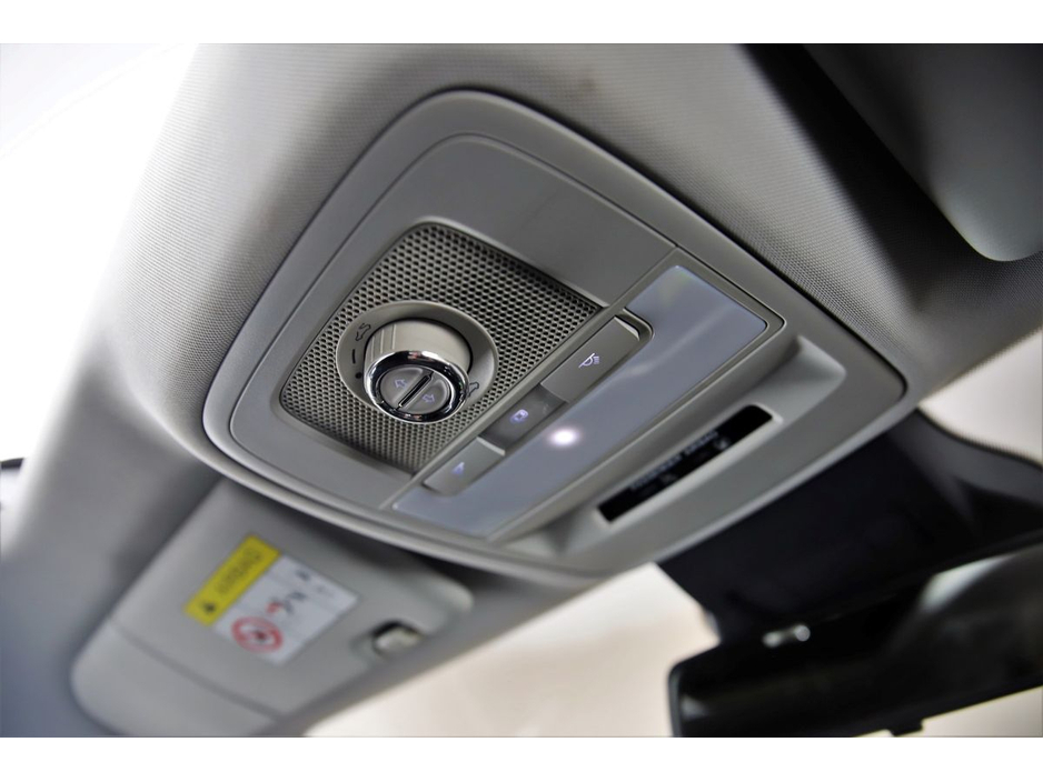 2021 MG ZS - image 24