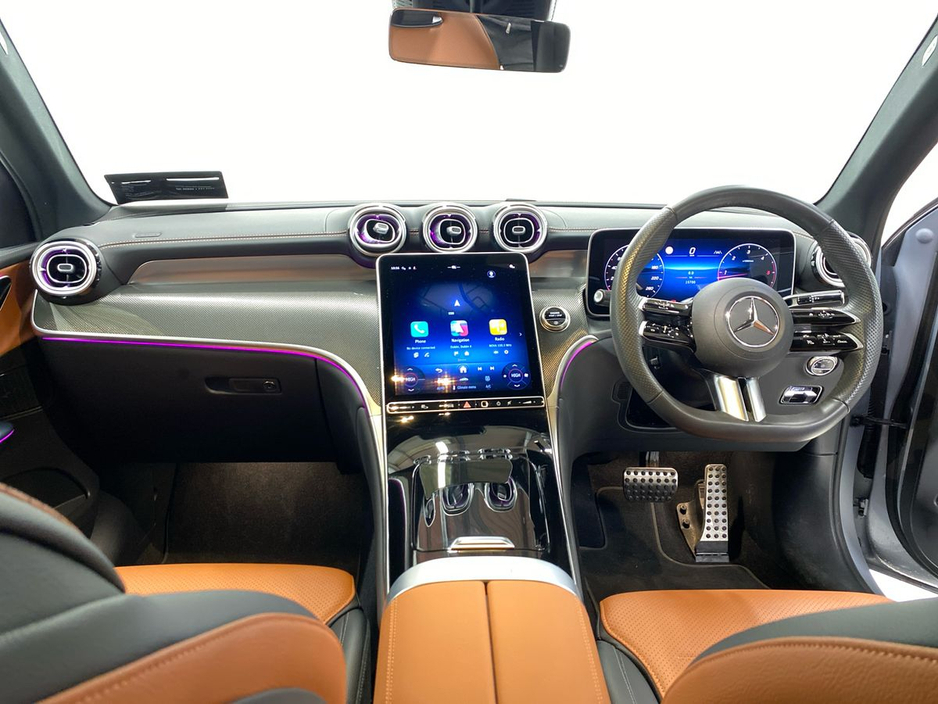 2025 Mercedes-Benz GLC Class - image 10