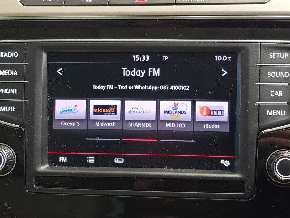 2017 Volkswagen Passat Highline 2.0 TDi Automatic Saloon €13,950