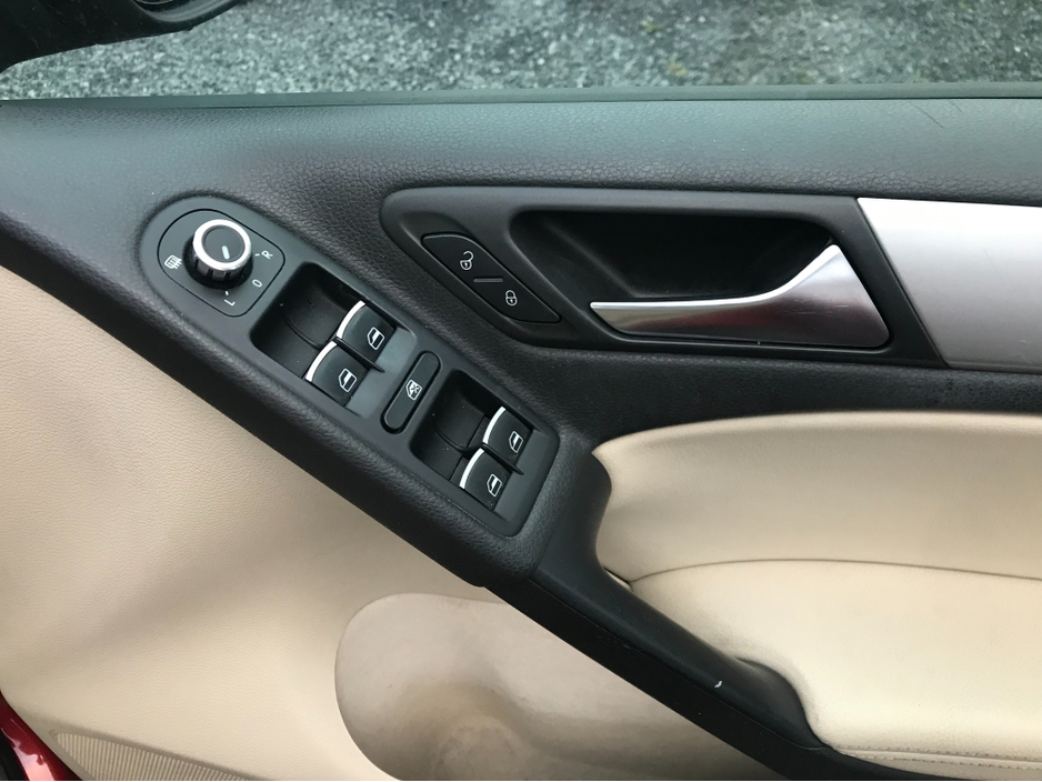 2010 Volkswagen Golf AUTOMATIC HL 1.6 TDI D7F €5,995