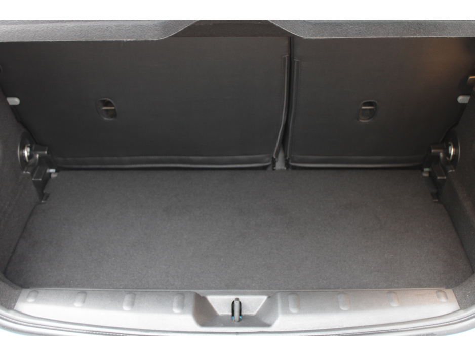 2018 MINI Cooper - image 21