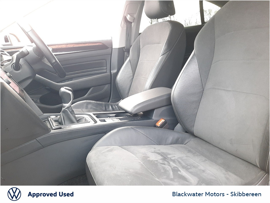 2023 Volkswagen Arteon - image 4