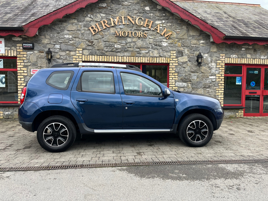 2018 Dacia Duster - image 4