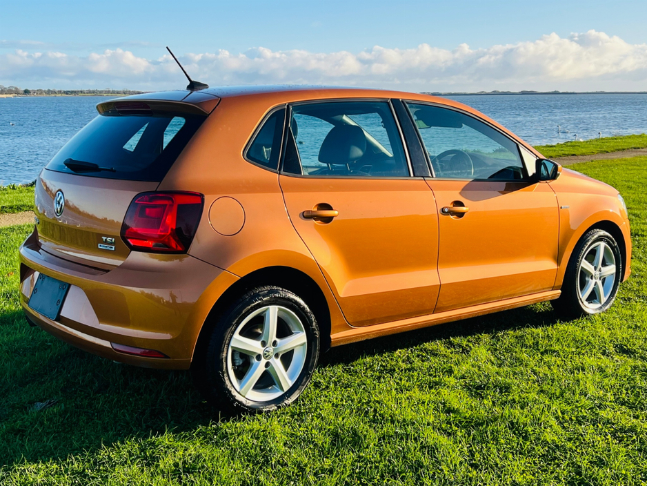 2017 Volkswagen Polo - image 4