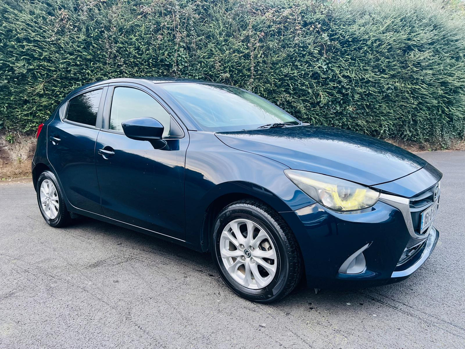 2015 Mazda Demio - image 4
