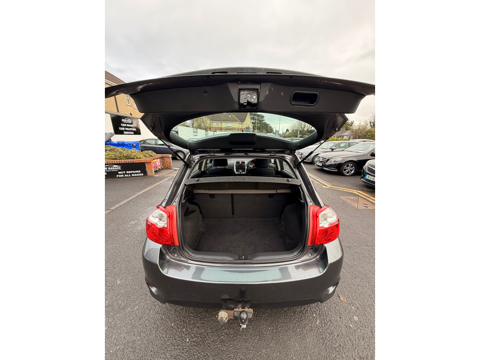 2010 Toyota Auris 1.6 V-MATIC TR 130BHP 5DR €3,950