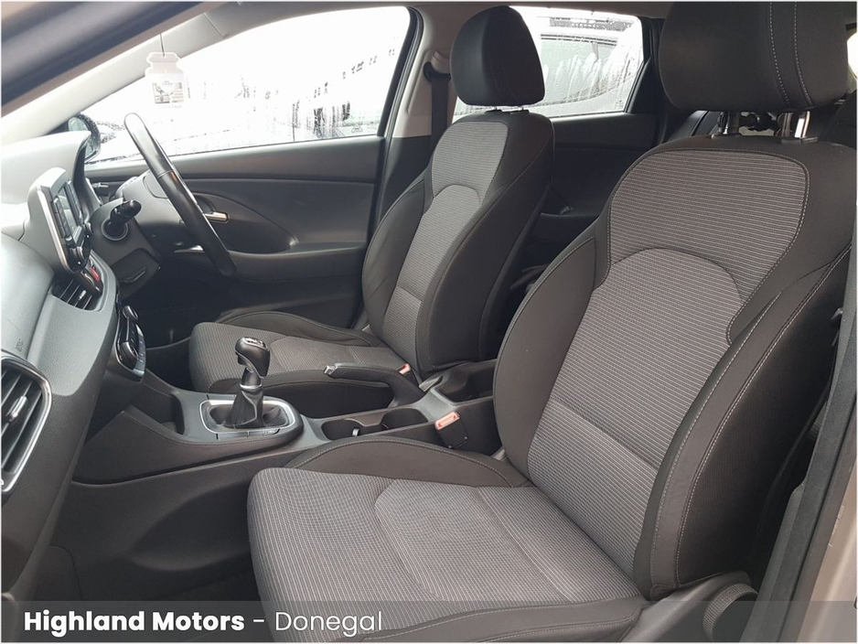 2018 Hyundai i30 1.6 Diesel Deluxe €13,900