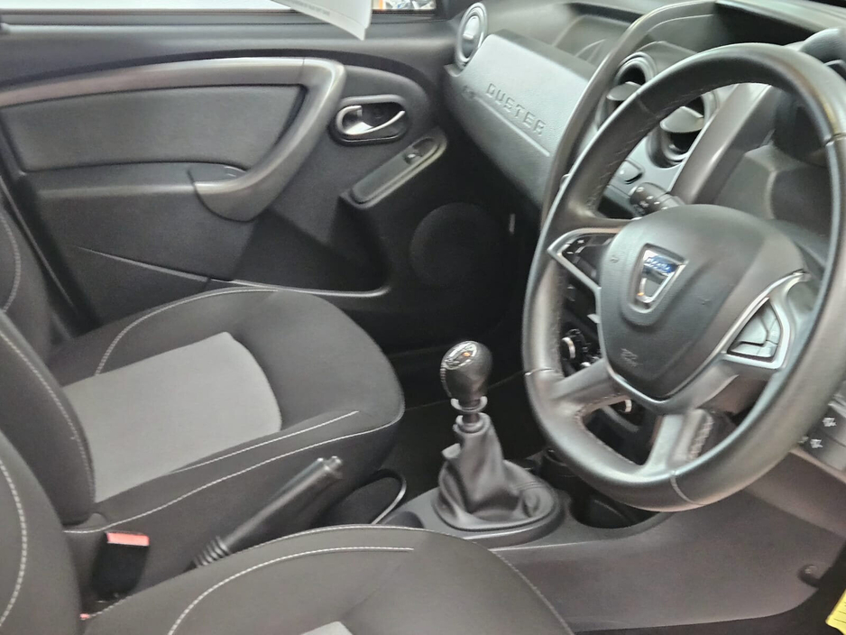 2018 Dacia Duster - image 14