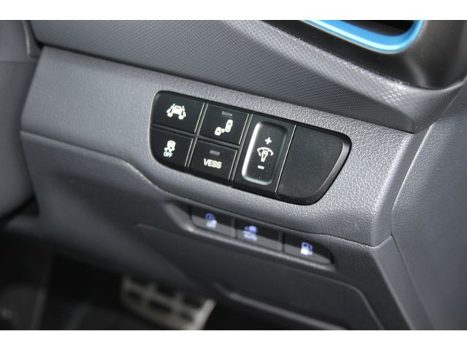 2018 Hyundai Ioniq PREMIUM SE Plug In hybrid €15,950