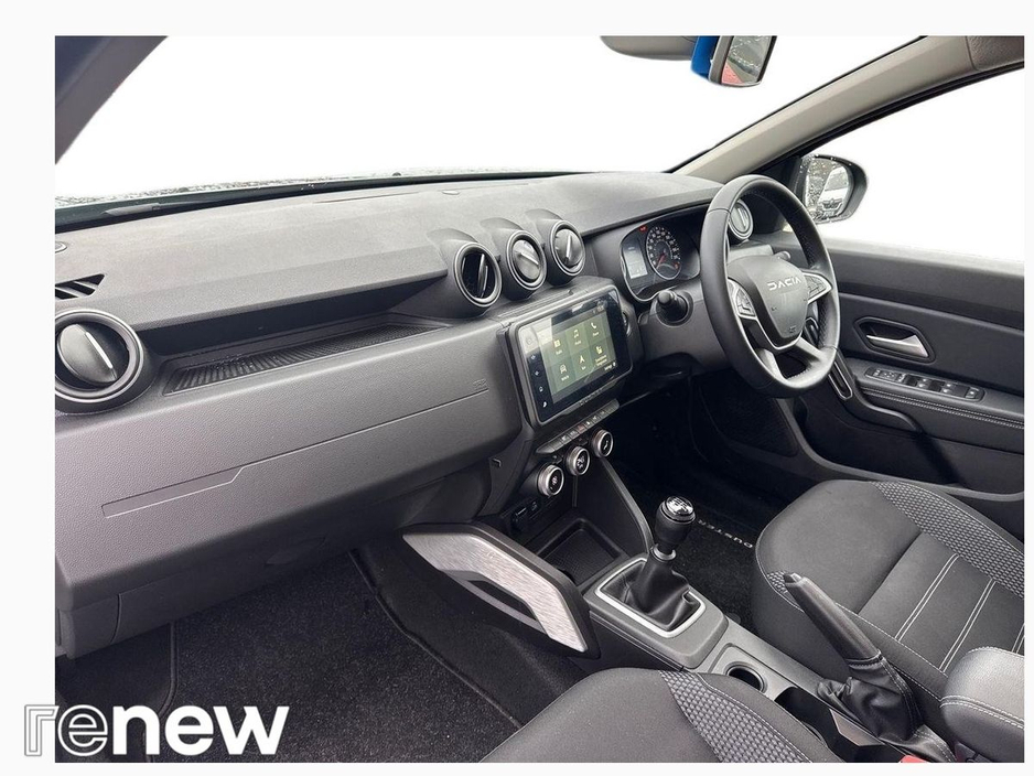2024 Dacia Duster - image 11