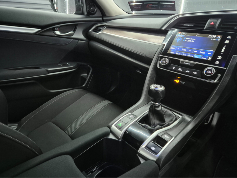 2020 Honda Civic - image 11