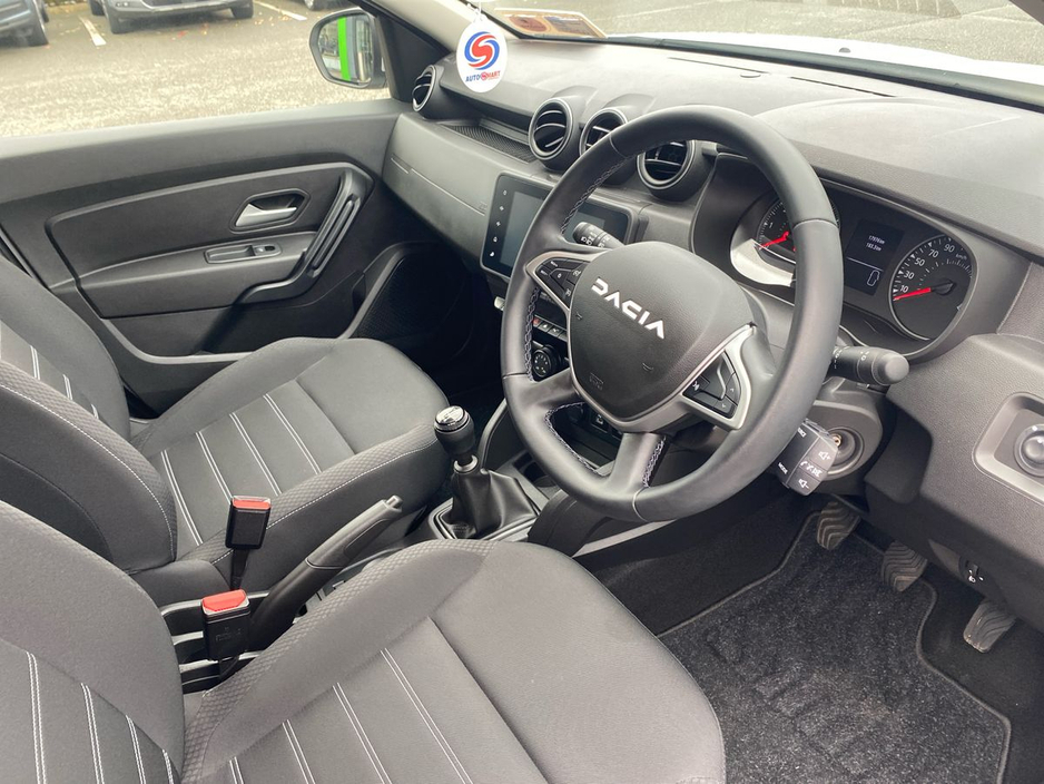 2024 Dacia Duster - image 6