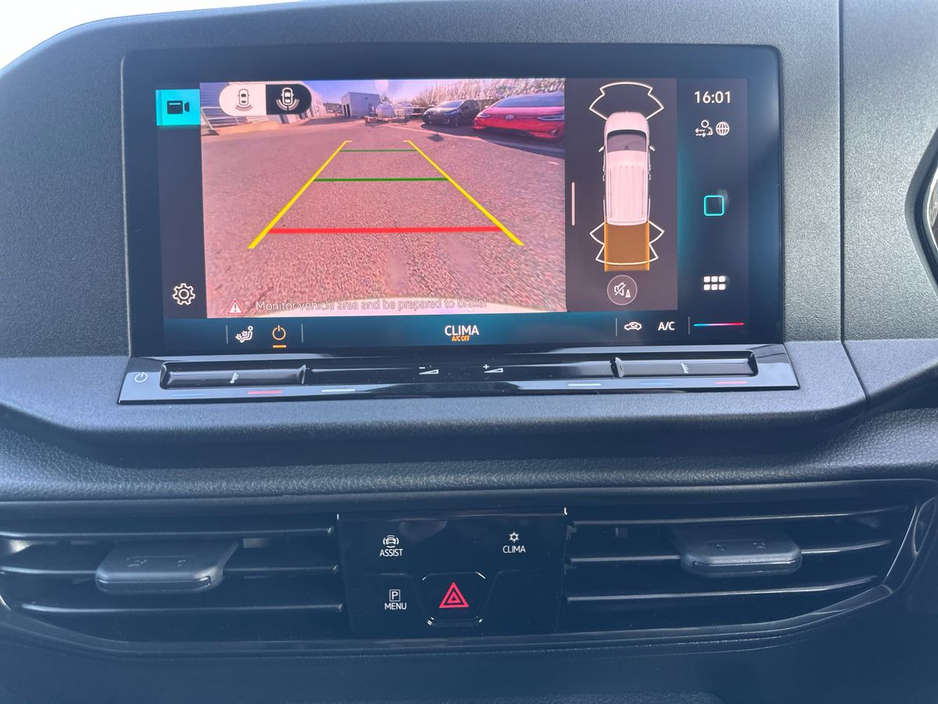 2026 Volkswagen Caddy - image 10