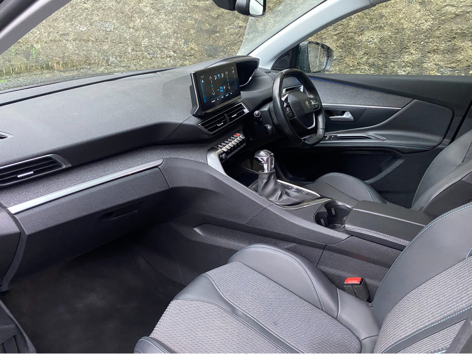 2022 Peugeot 3008 Allure Premium HDi 130 €24,750