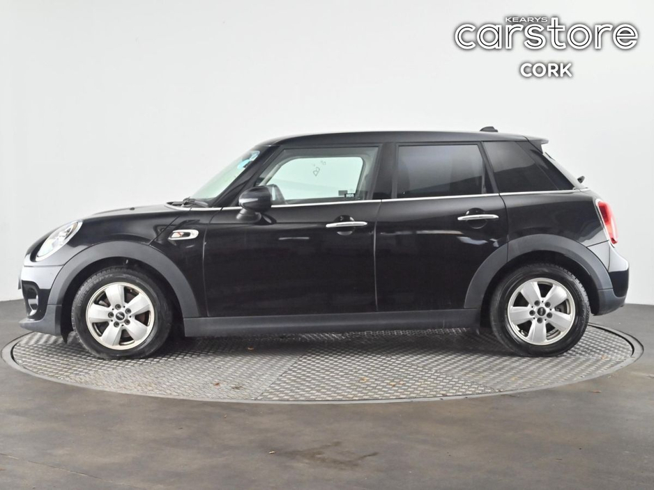 2019 MINI Hatch - image 6