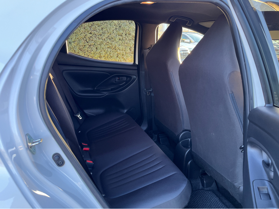 2021 Toyota Yaris X HYBRID 1.5 AUTOMATIC PETROL //KEYLESS ENTRY//REVERSE CAMERA//ADAPTIVE CRUISE CONTROL// €15,950