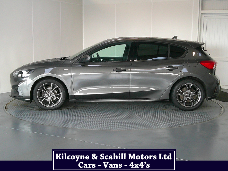 2021 Ford Focus ST-LINE TDCI