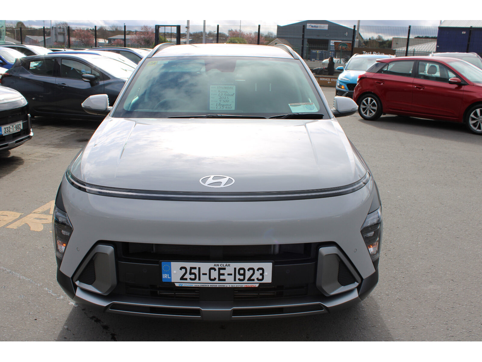 2025 Hyundai Kona - image 8