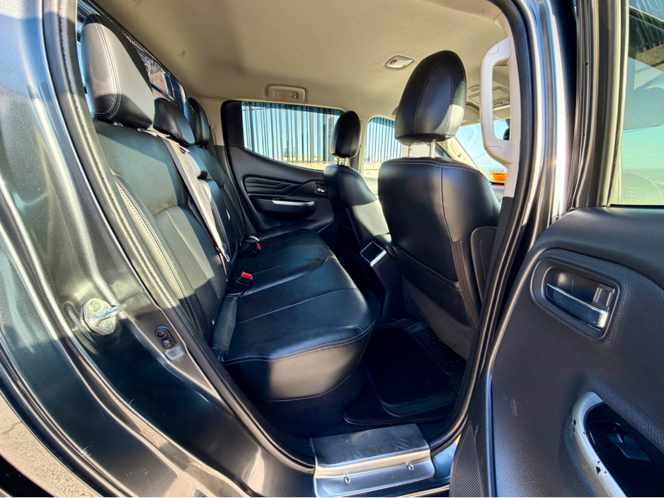 2020 Mitsubishi L200 - image 10