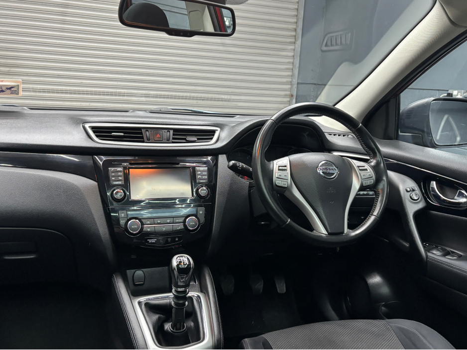 2016 Nissan Qashqai - image 6