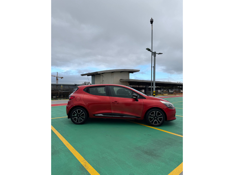 2013 Renault Clio - image 7