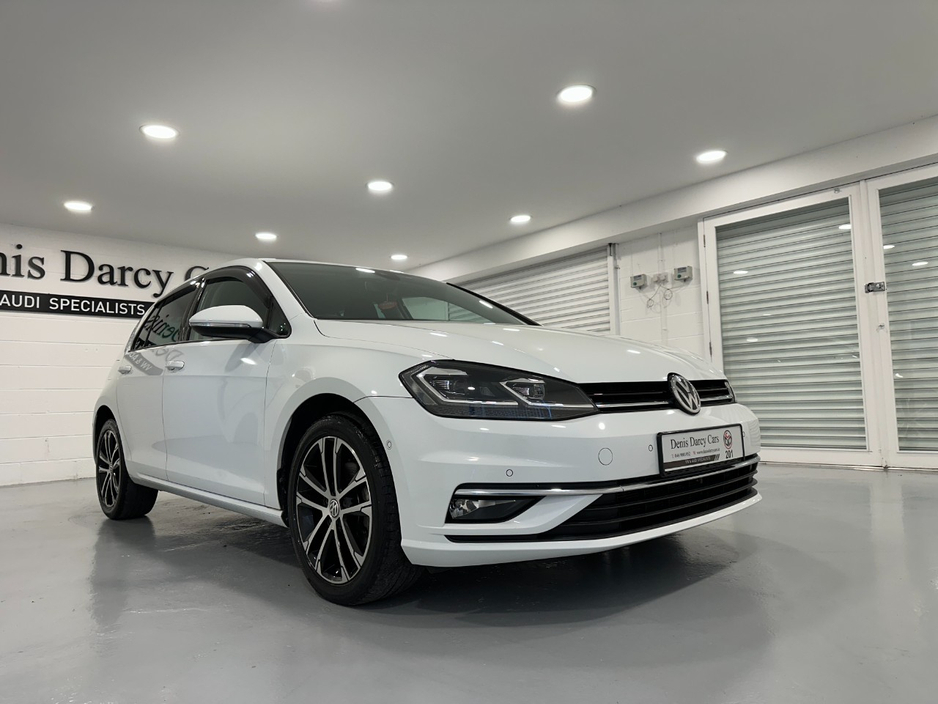 2020 Volkswagen Golf - image 3