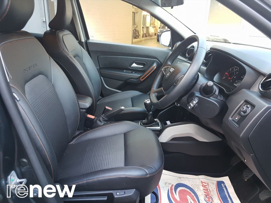 2022 Dacia Duster - image 21