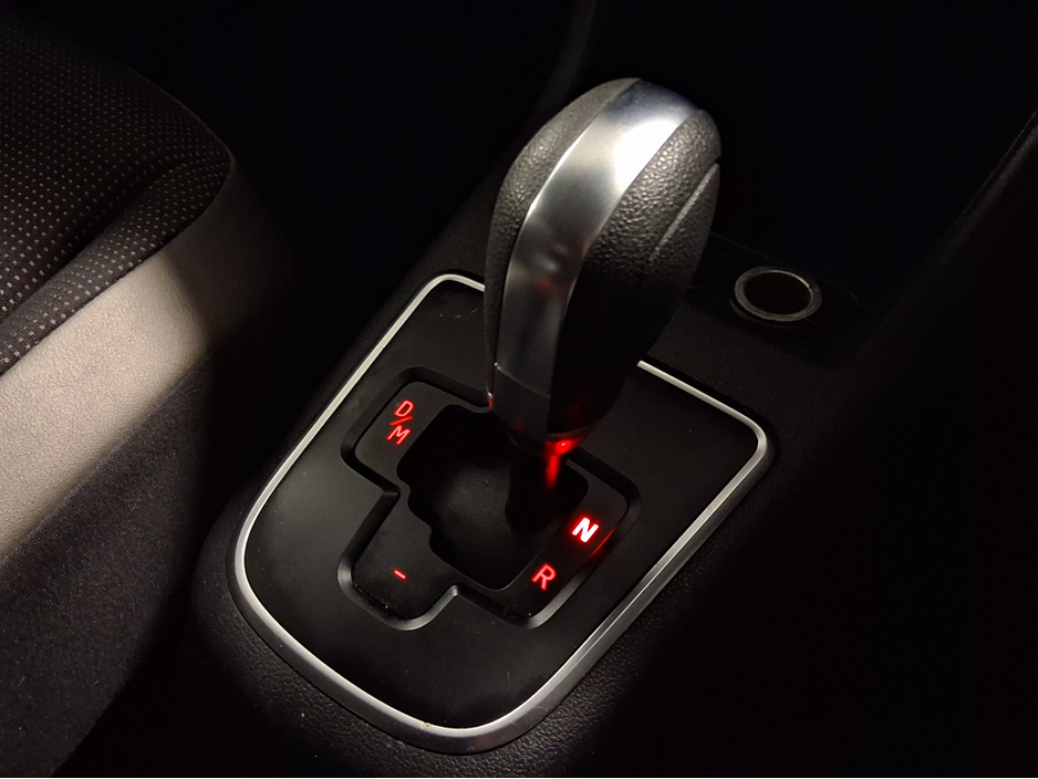 2014 Volkswagen up! **AUTO - LOW KLMS** €7,888