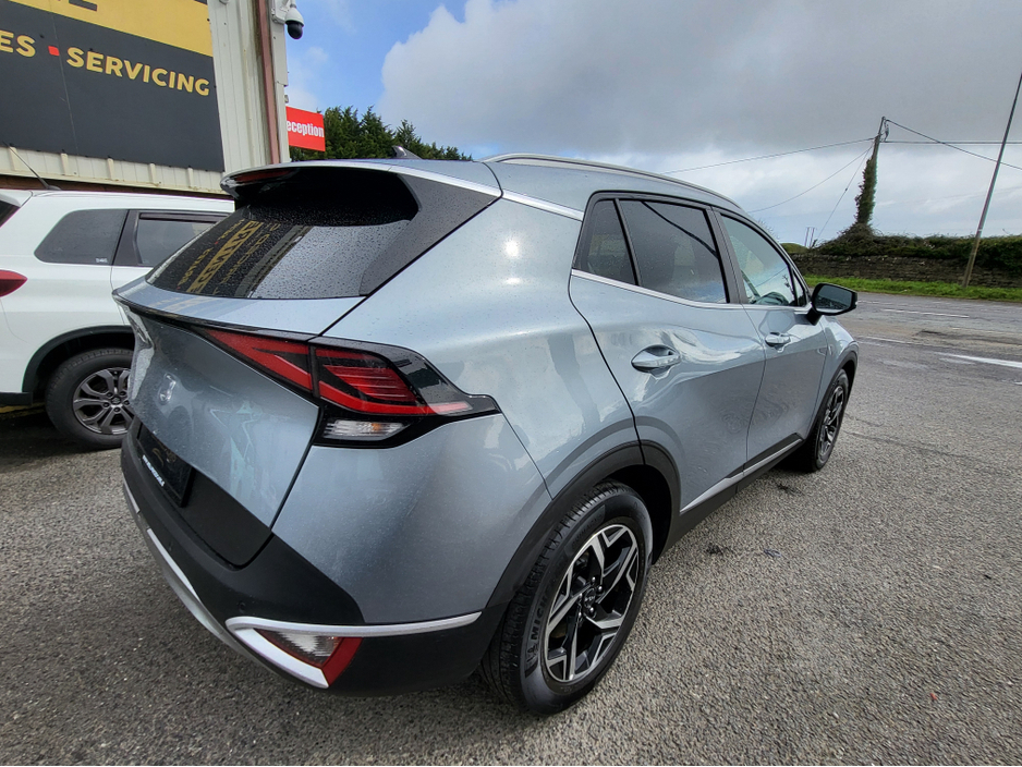 2023 Kia Sportage - image 14