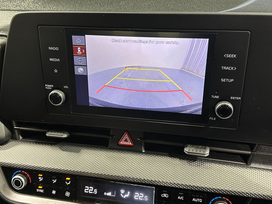 2022 Kia Sportage - image 16