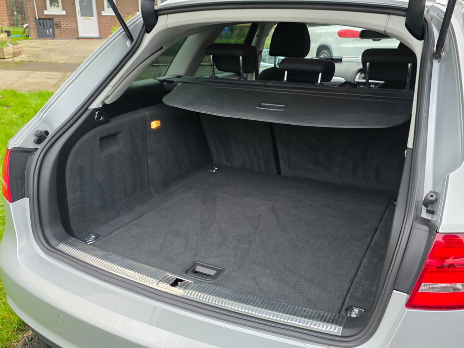 2013 Audi A4 2.0 TDI 143BHP MULTITRONIC SE €7,999